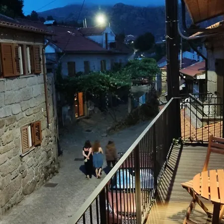 Casa Da Avo Custodia - Pansiyon Terras de Bouro